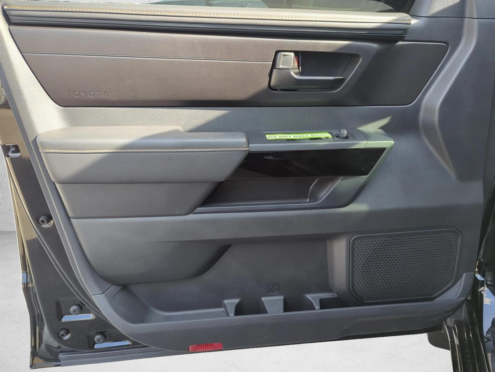 2026 Toyota Tundra SR5 - Photo 10