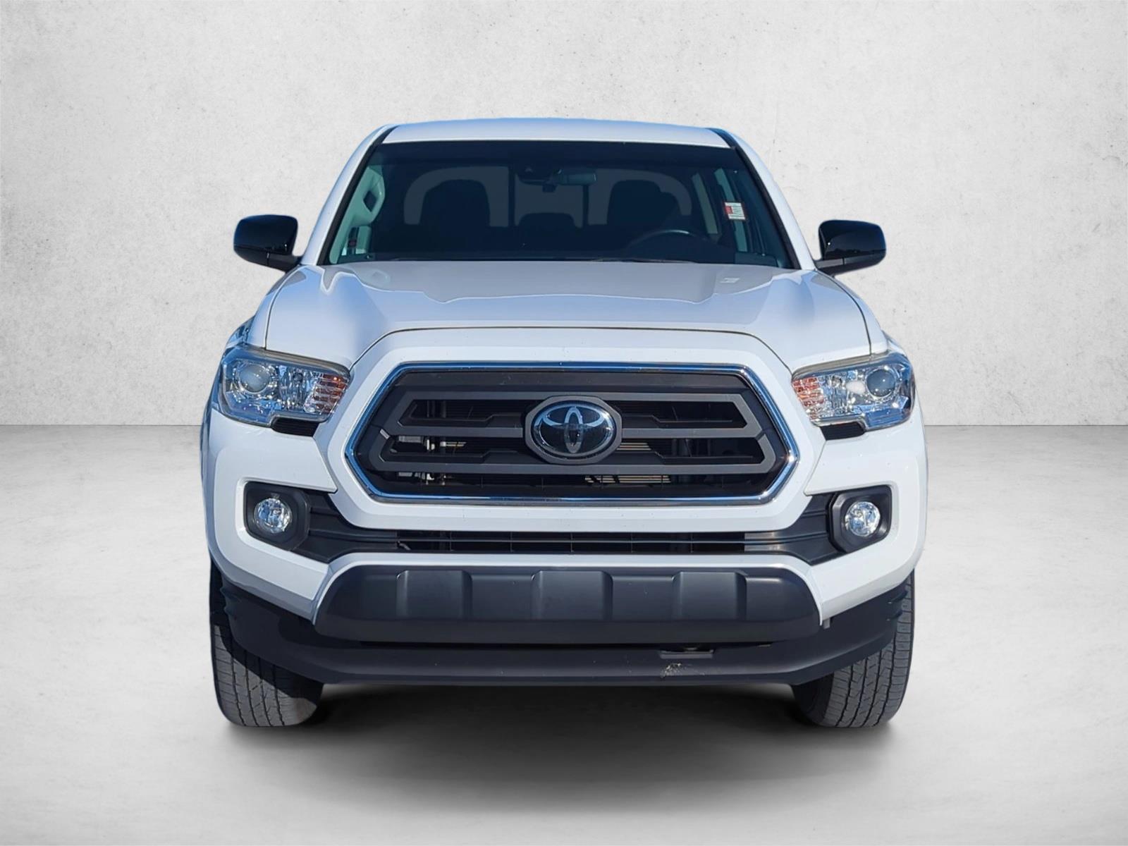 2020 Toyota Tacoma SR5 Double Cab photo 2