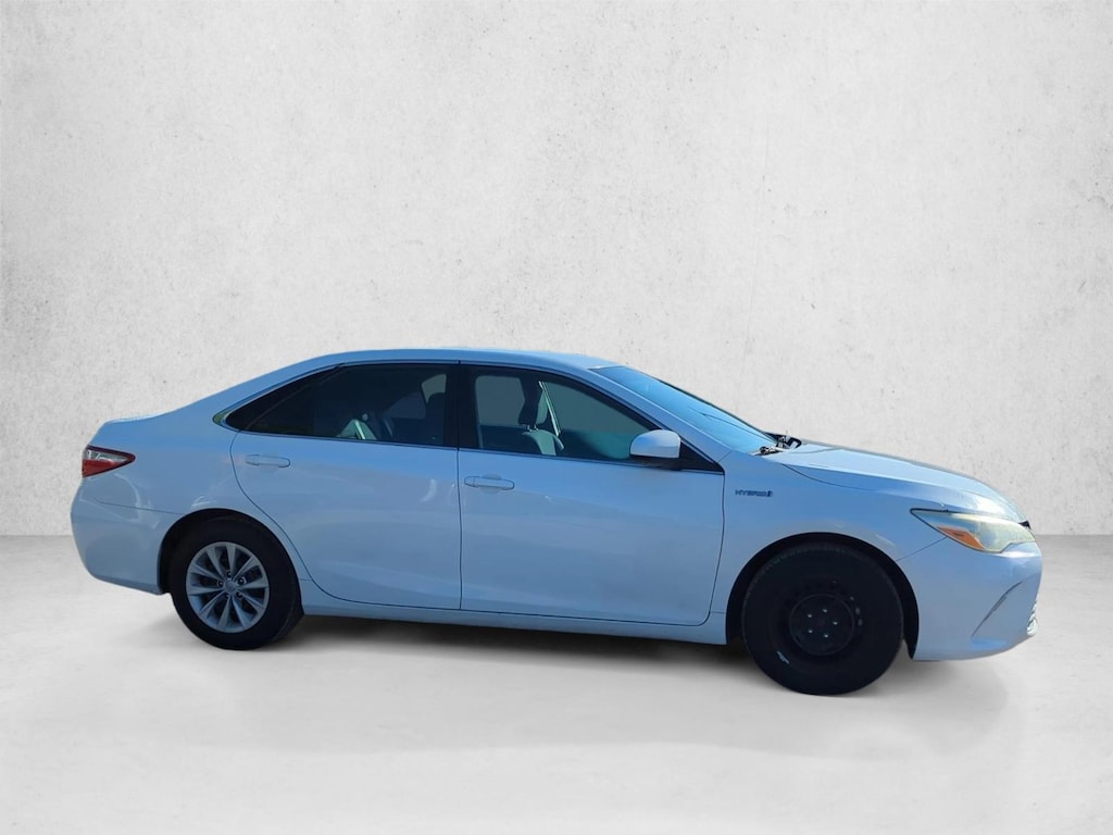 Used 2015 Toyota Camry Hybrid LE Sedan