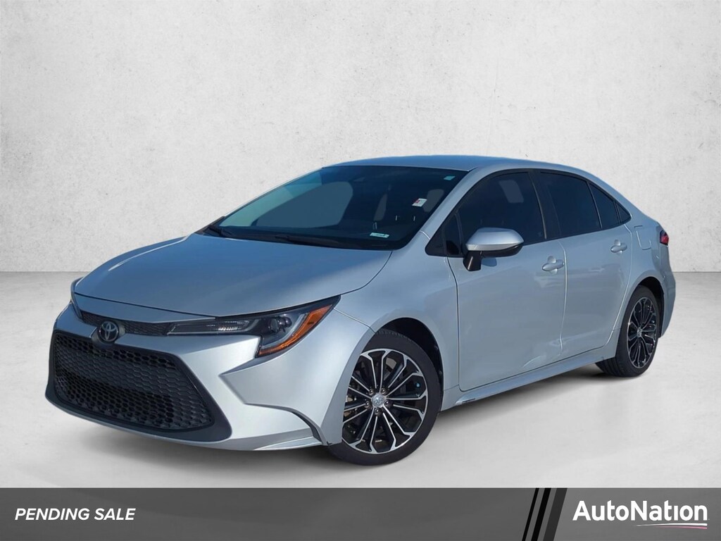 Used 2021 Toyota Corolla LE Sedan