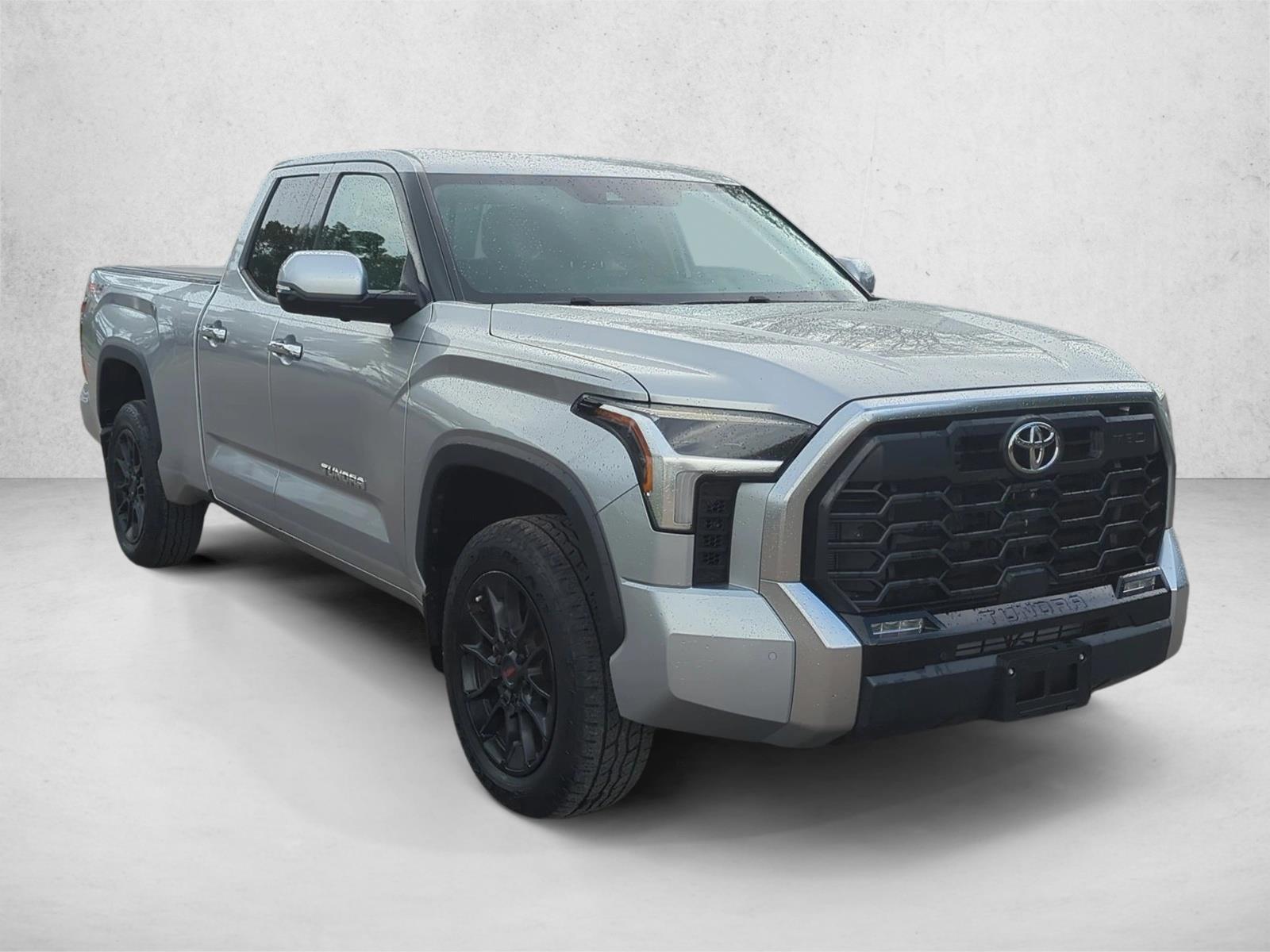 2022 Toyota Tundra Limited Double Cab photo 3