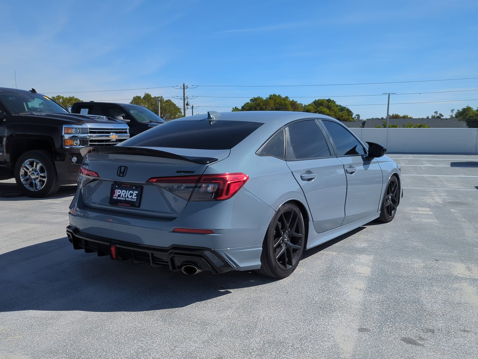 2022 Honda Civic Sport photo 2