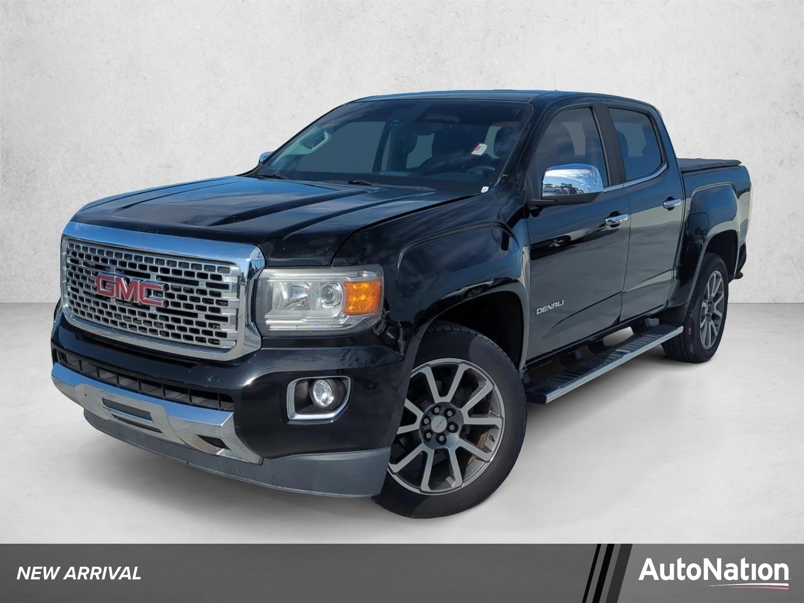 2019 GMC Canyon 2WD Denali Crew Cab Short Box's photo