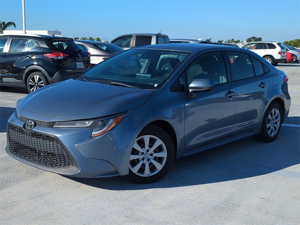 Used 2022 Toyota Corolla LE Sedan
