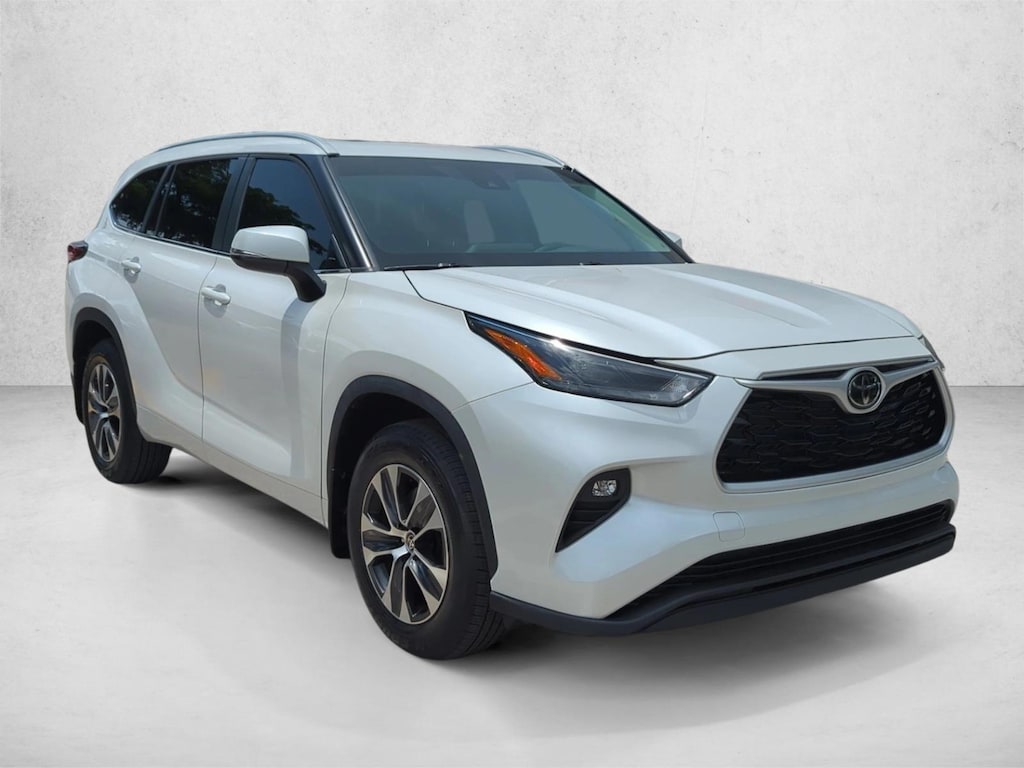 Certified 2024 Toyota Highlander XLE SUV