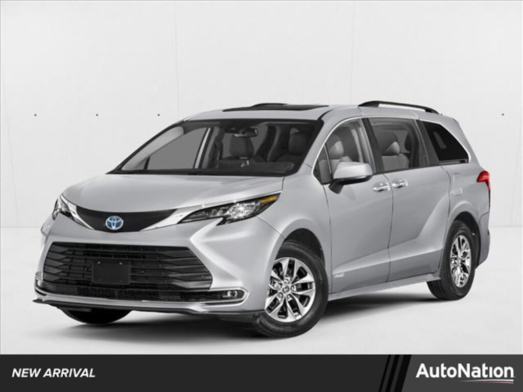 Used 2025 Toyota Sienna XLE 7 Passenger Van Passenger Van