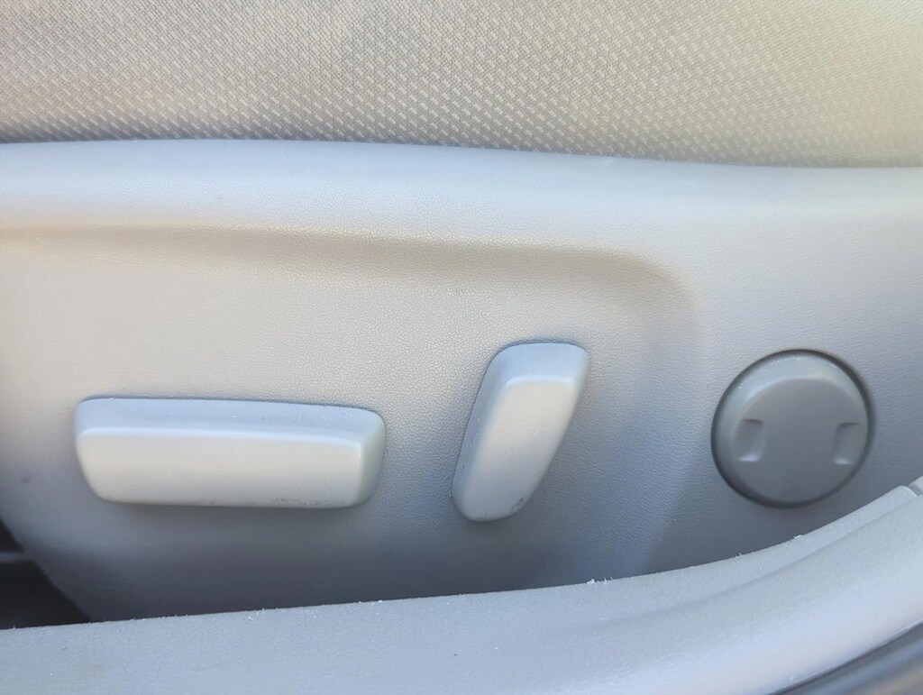 Used 2014 Toyota Camry LE (2014.5) Sedan