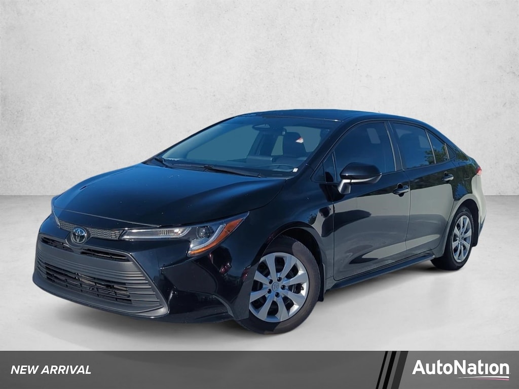 Certified 2025 Toyota Corolla LE Sedan