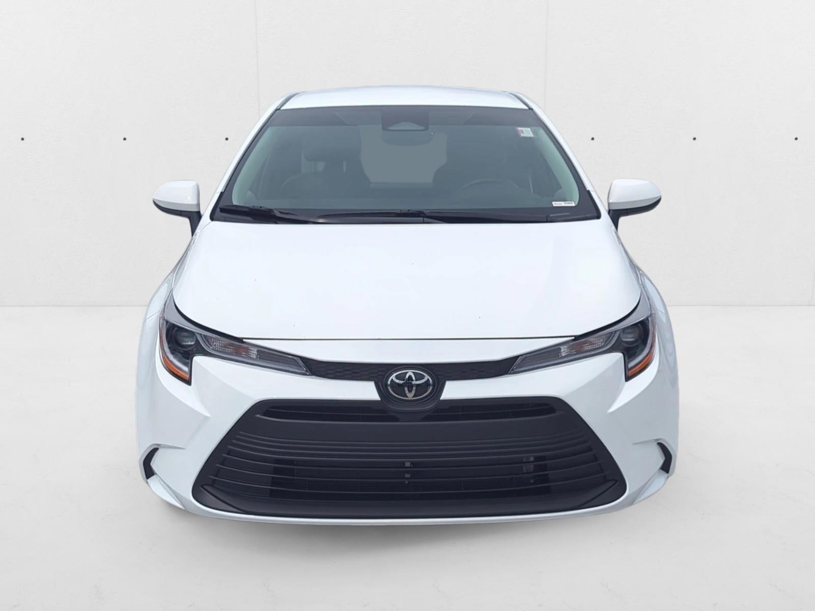 2025 Toyota Corolla LE photo 2