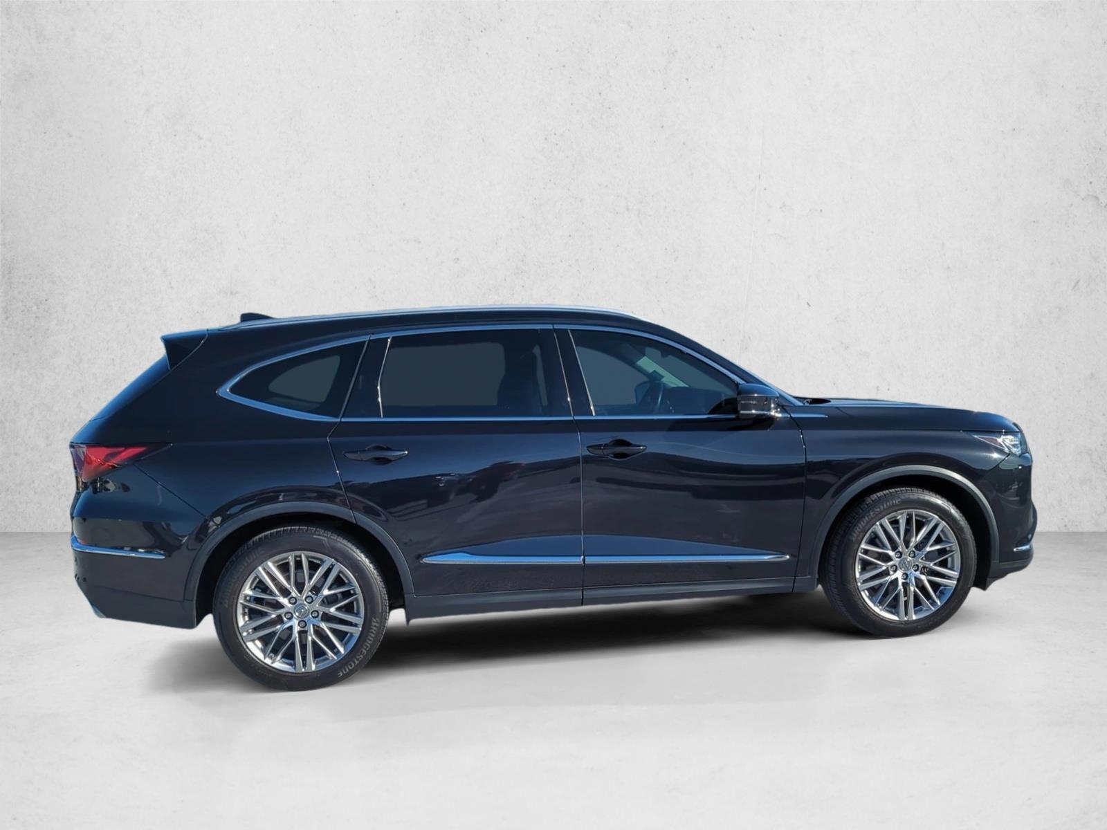 2023 Acura MDX SH-AWD Advance photo 4