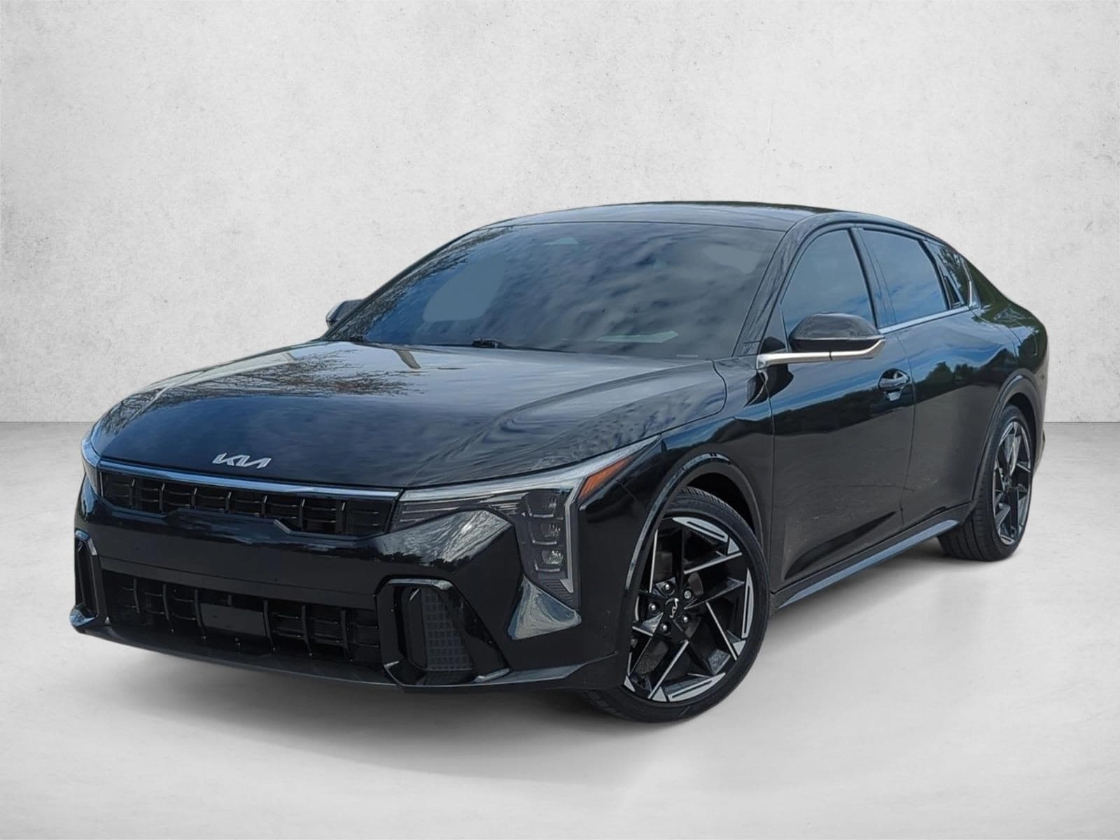 2025 Kia K4 GT-Line's photo