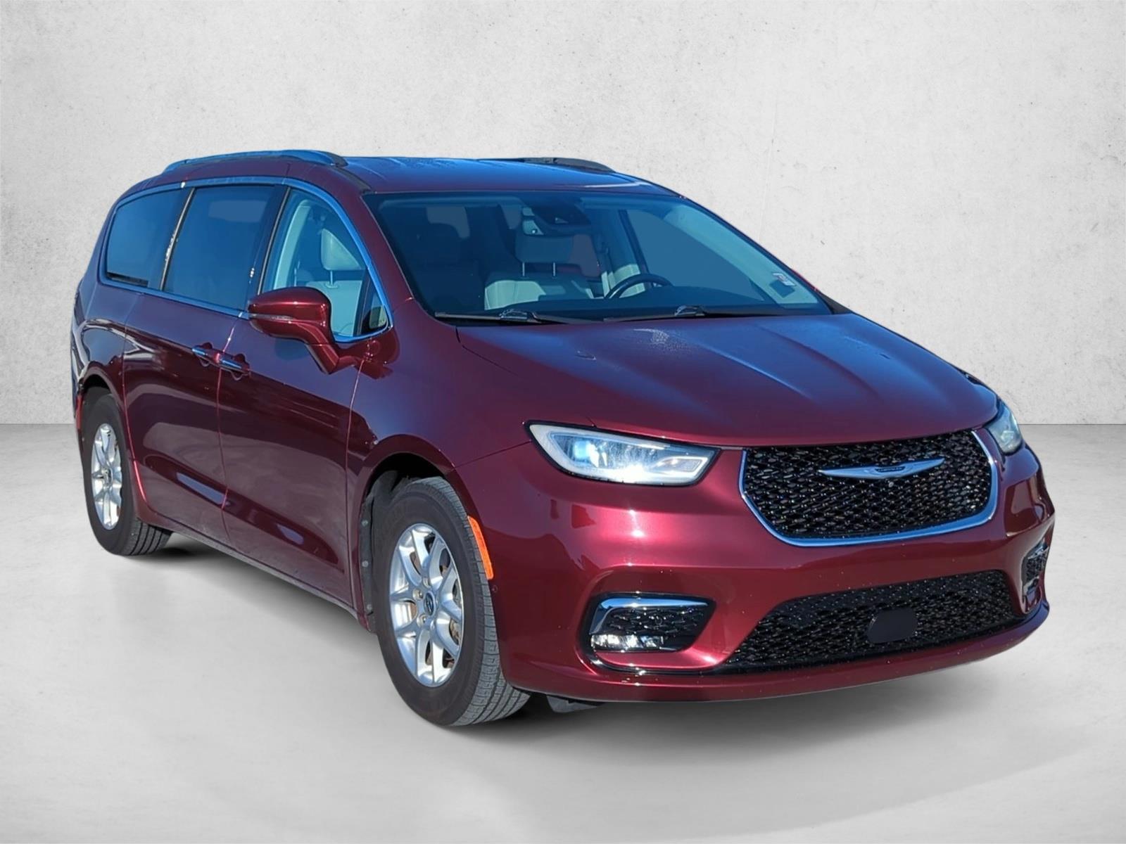 2021 Chrysler Pacifica Touring L photo 3
