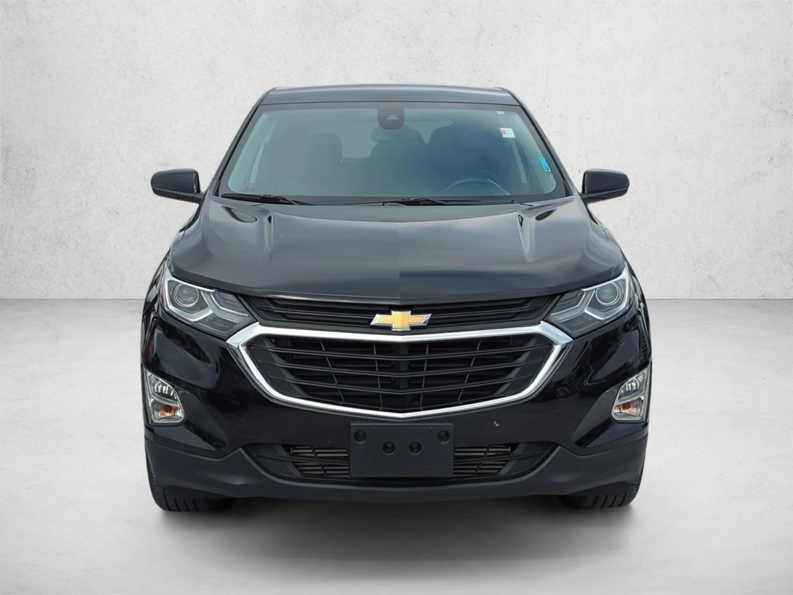 2020 Chevrolet Equinox LT photo 2