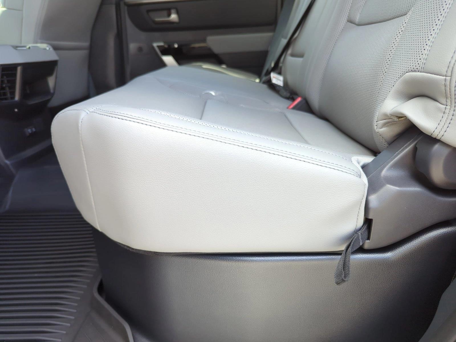 2025 Toyota Tundra Limited - Photo 15