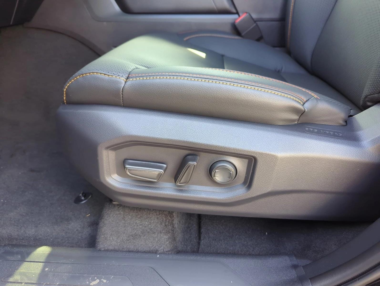 2026 Toyota Tundra SR5 - Photo 13