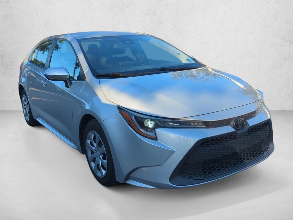 Used 2021 Toyota Corolla LE Sedan