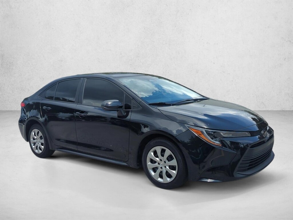 Certified 2025 Toyota Corolla LE Sedan
