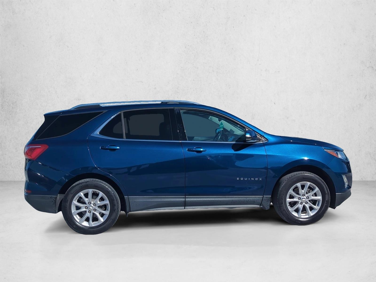 2019 Chevrolet Equinox LT photo 4