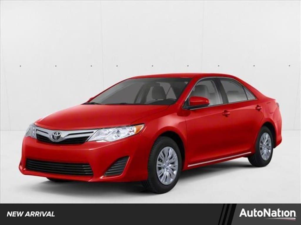 Used 2012 Toyota Camry Hybrid XLE Sedan