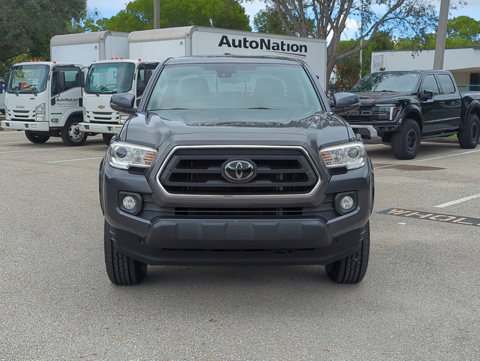 2022 Toyota Tacoma SR5 Double Cab V6 photo 2