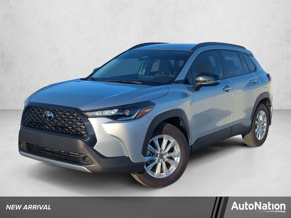 Used 2025 Toyota Corolla Cross LE SUV