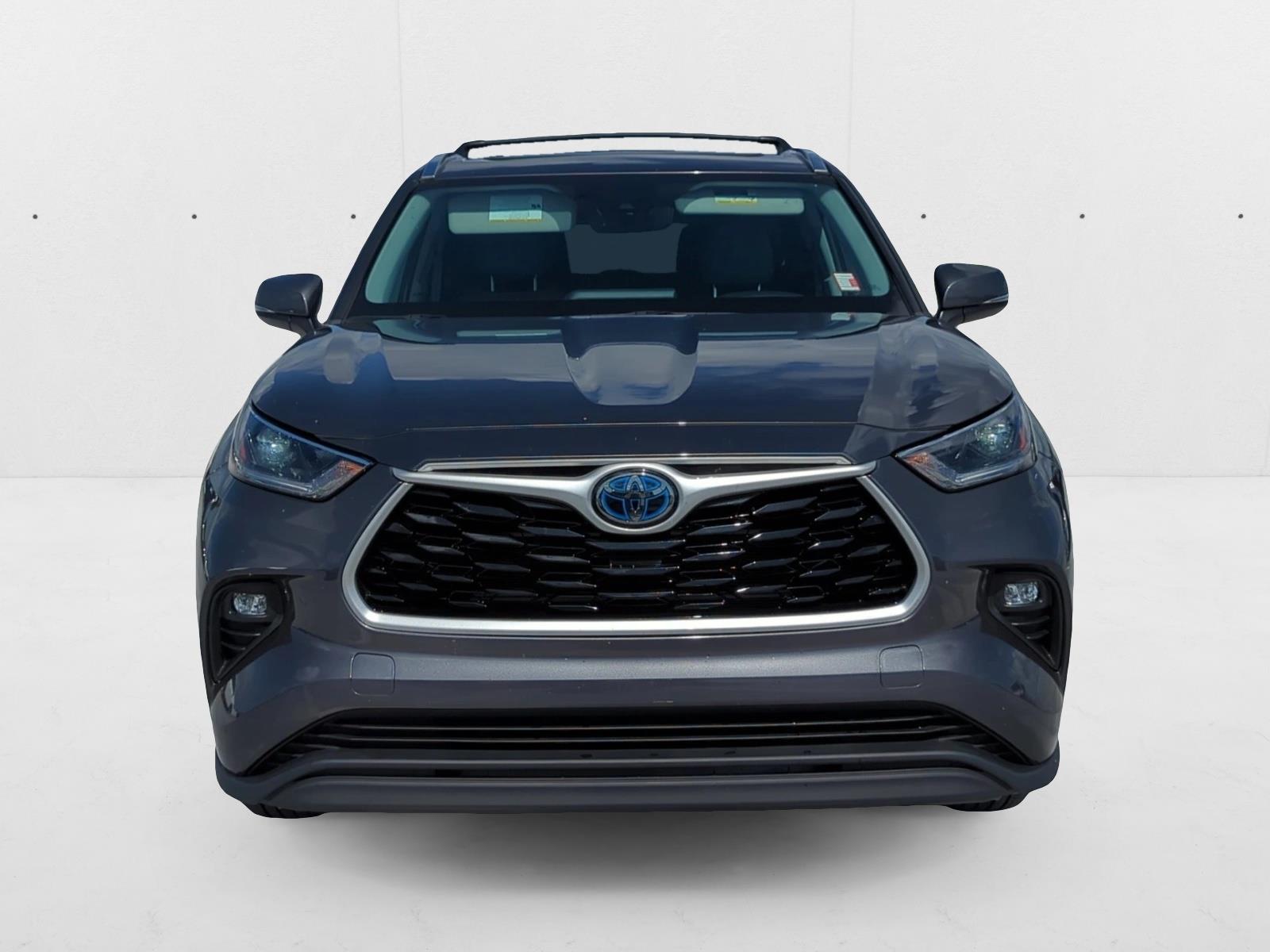 2021 Toyota Highlander Hybrid XLE photo 2