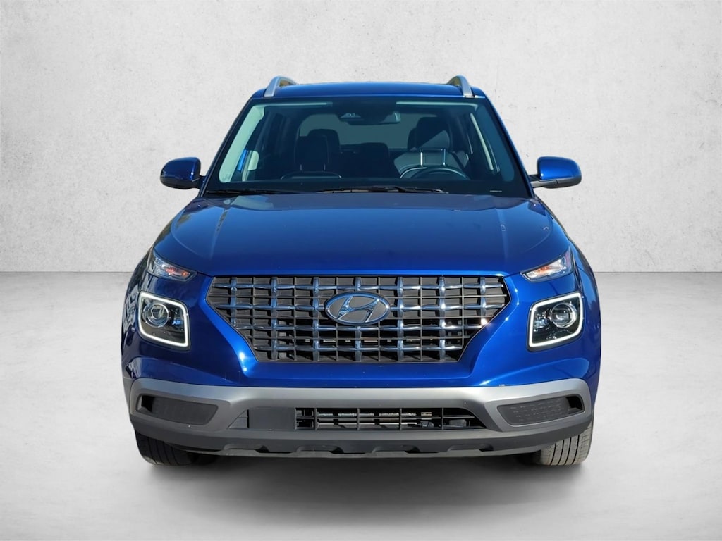 Used 2024 Hyundai Venue Limited SUV