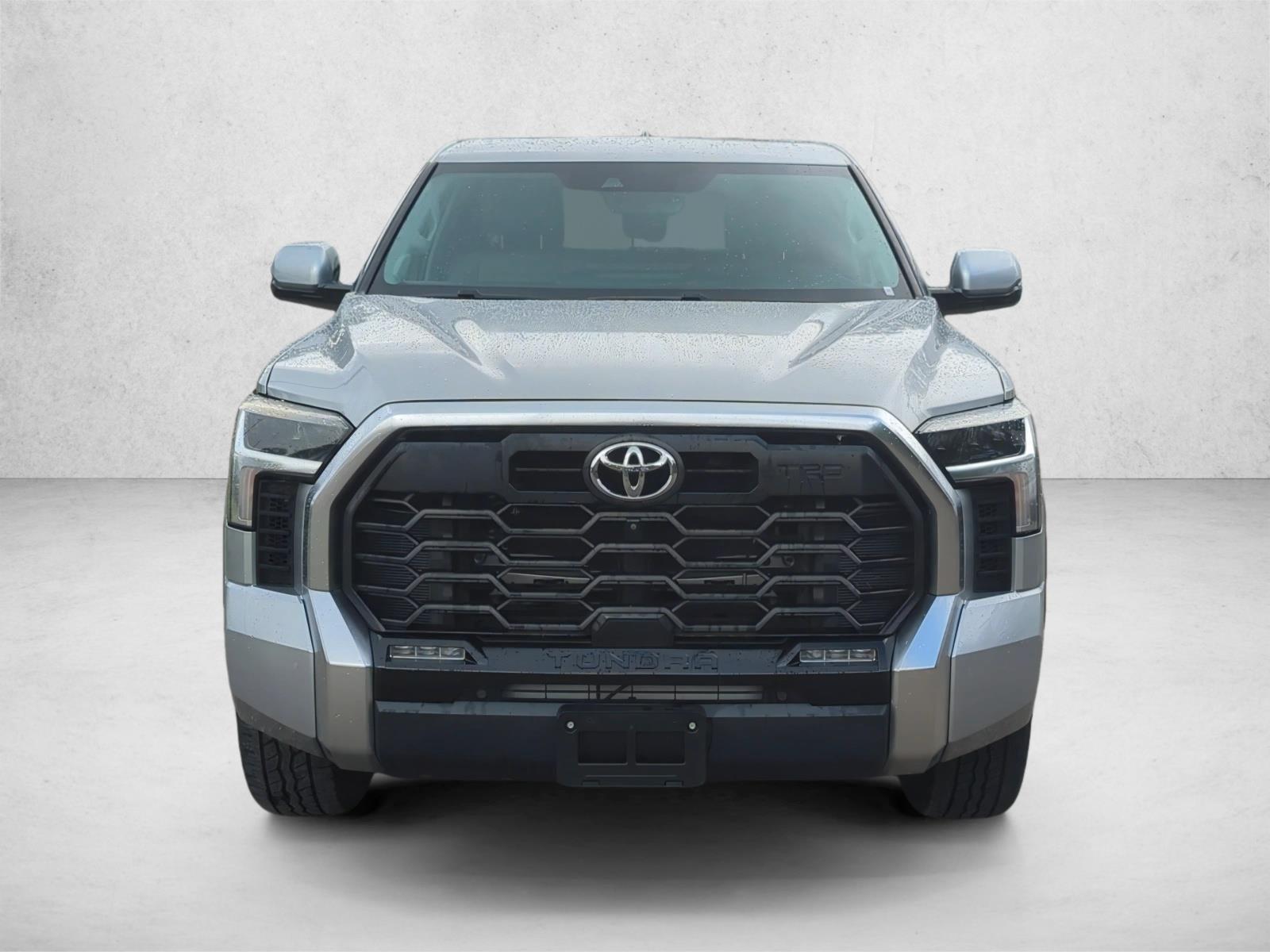 2022 Toyota Tundra Limited Double Cab photo 2