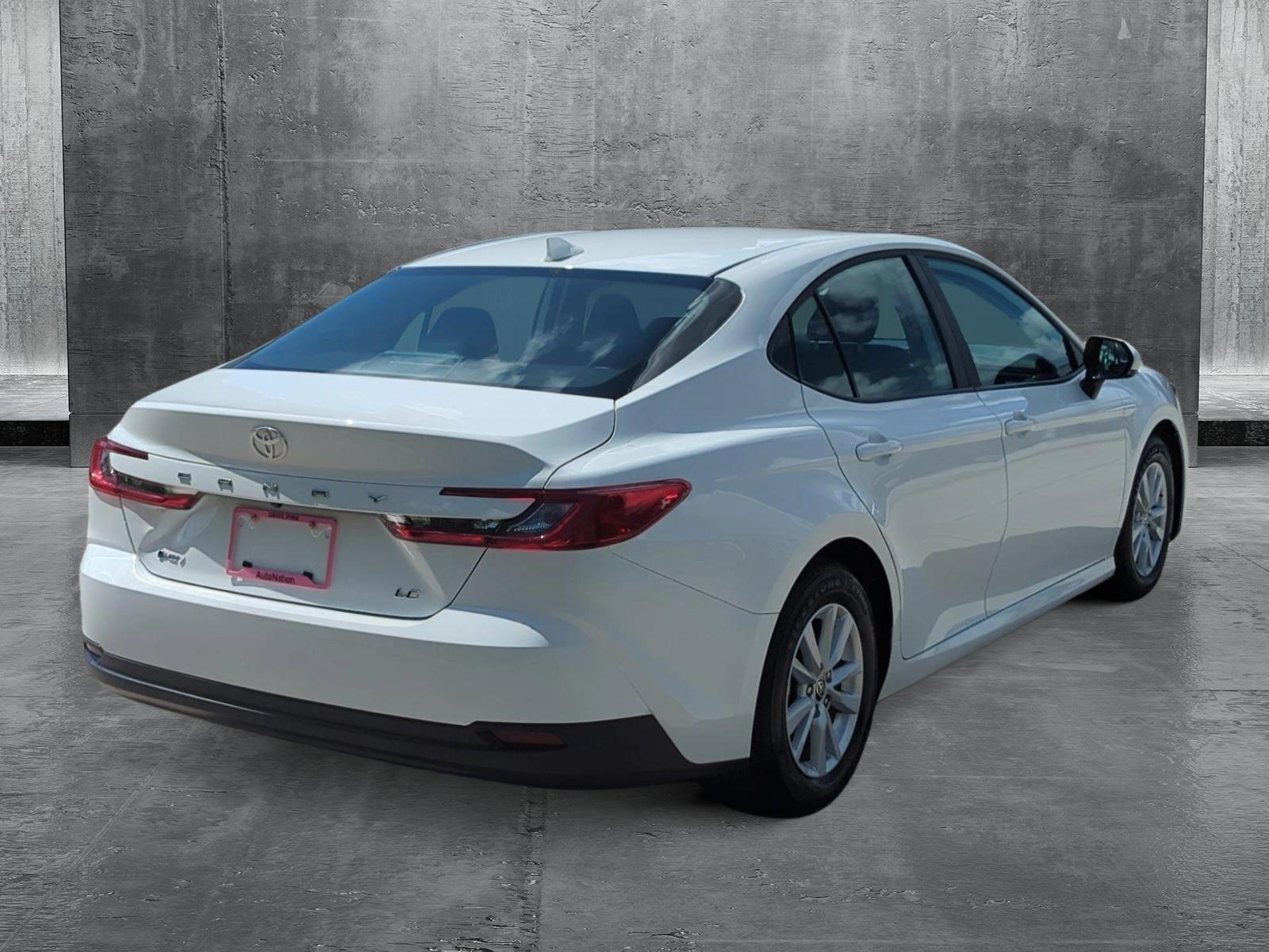 2025 Toyota Camry LE SE photo 2