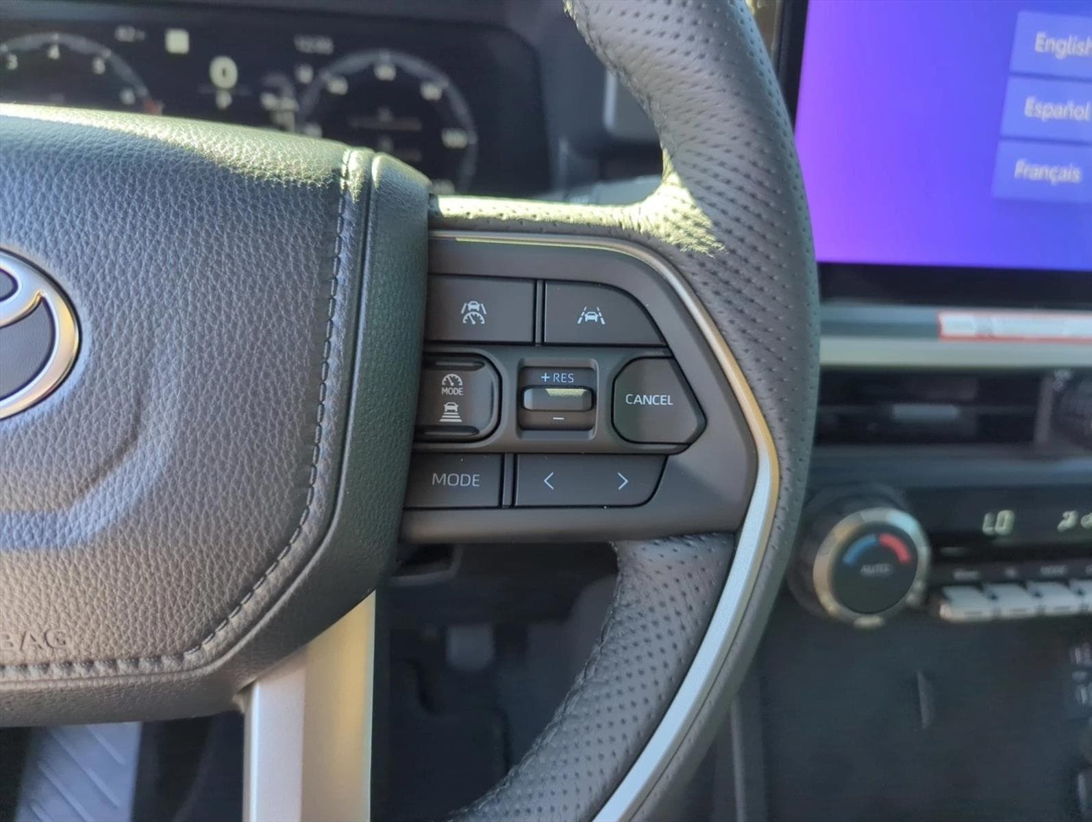 2025 Toyota Tacoma TRD Off Road - Photo 17