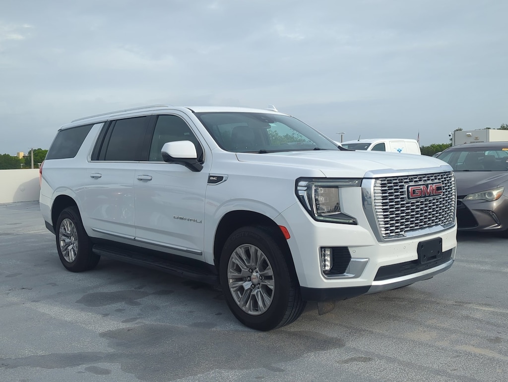 Used 2023 GMC Yukon XL Denali SUV