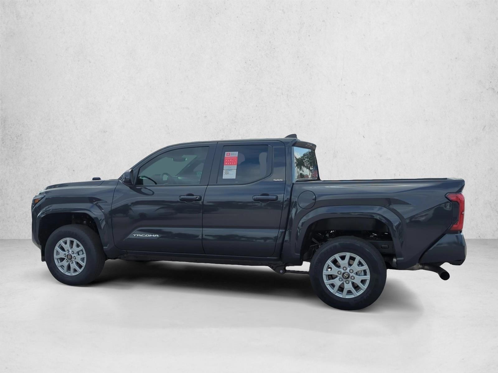2026 Toyota Tacoma SR5 - Photo 8