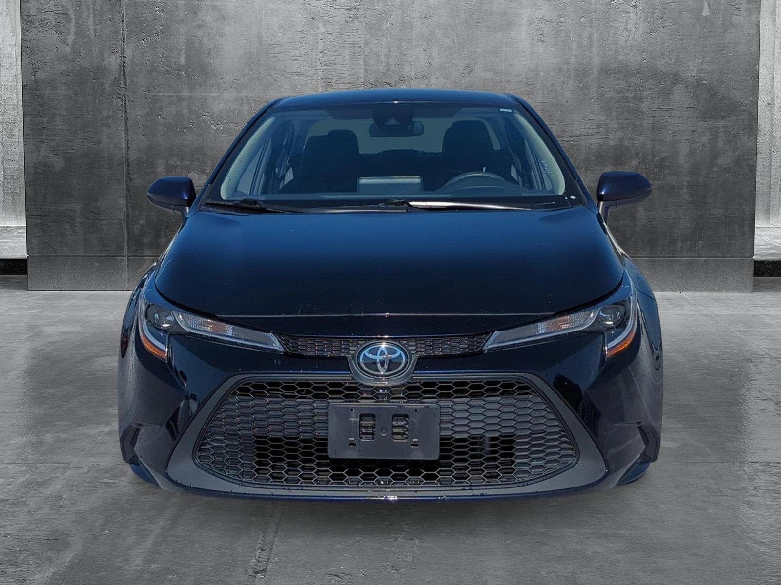 Used 2022 Toyota Corolla LE with VIN 5YFEPMAE4NP349064 for sale in Fort Myers, FL