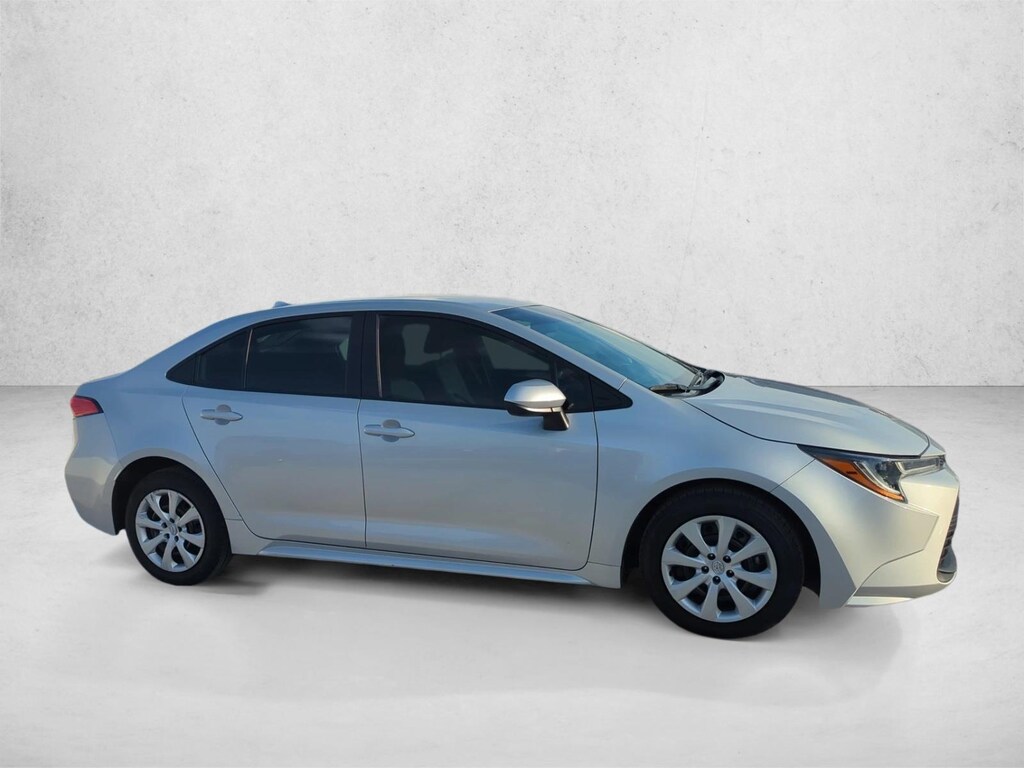 Used 2025 Toyota Corolla LE Sedan