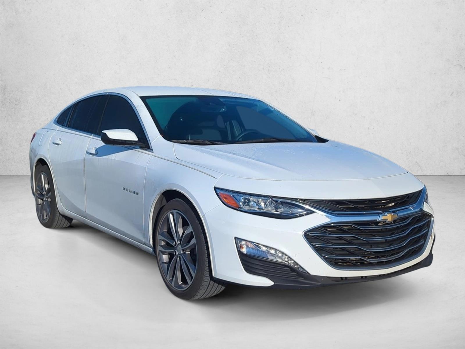 2023 Chevrolet Malibu 2LT photo 3