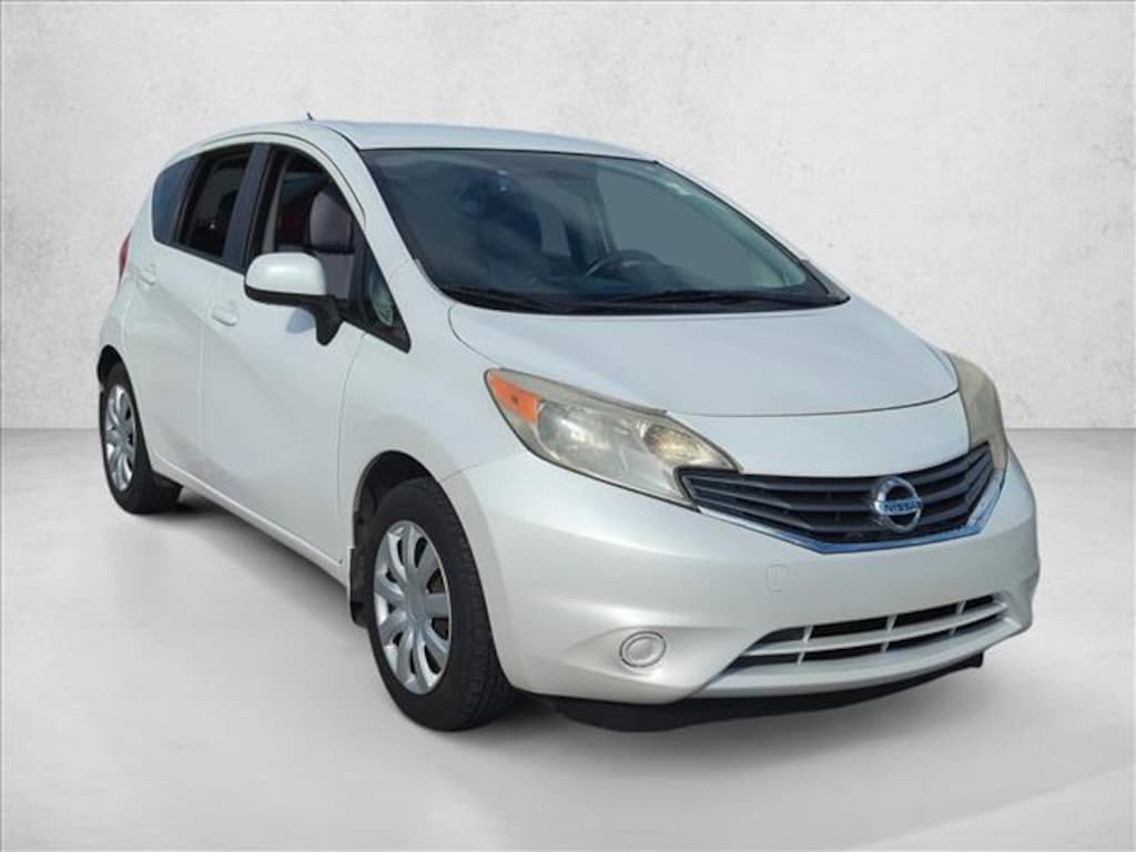 Used 2014 Nissan Versa Note SV Hatchback
