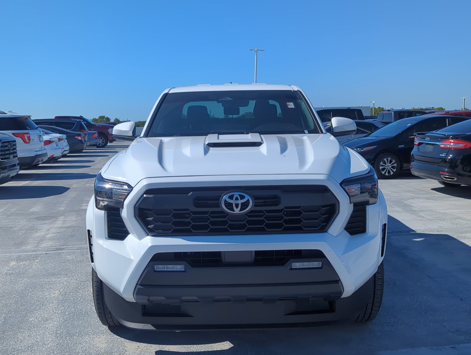 2024 Toyota Tacoma 4x4 TRD Sport Double Cab photo 2