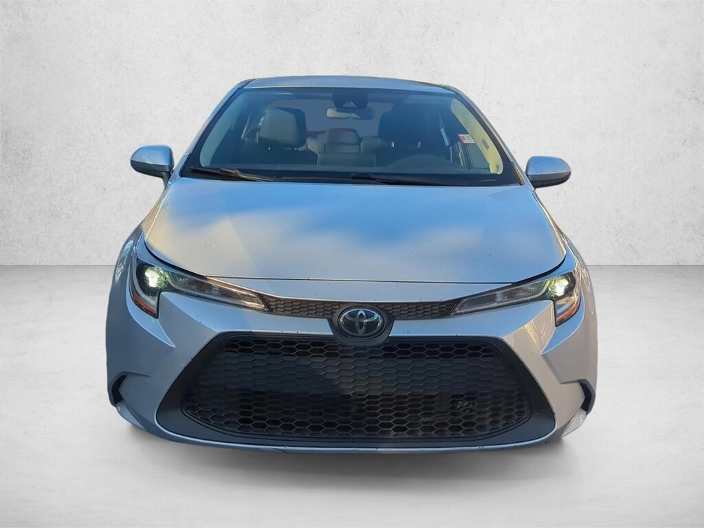 Used 2021 Toyota Corolla LE Sedan