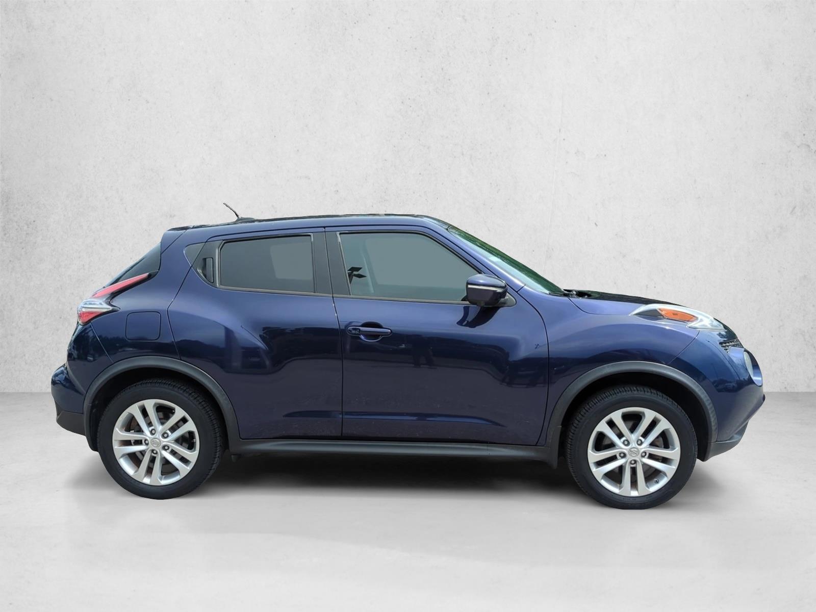 2015 Nissan Juke SL photo 4