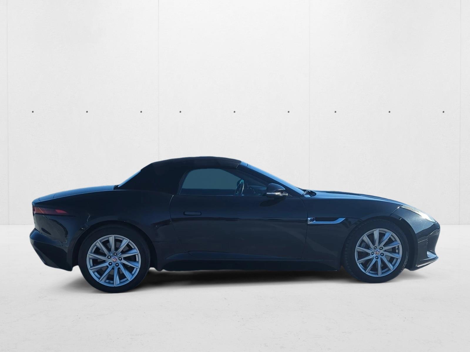 2019 Jaguar F-TYPE P340 photo 4