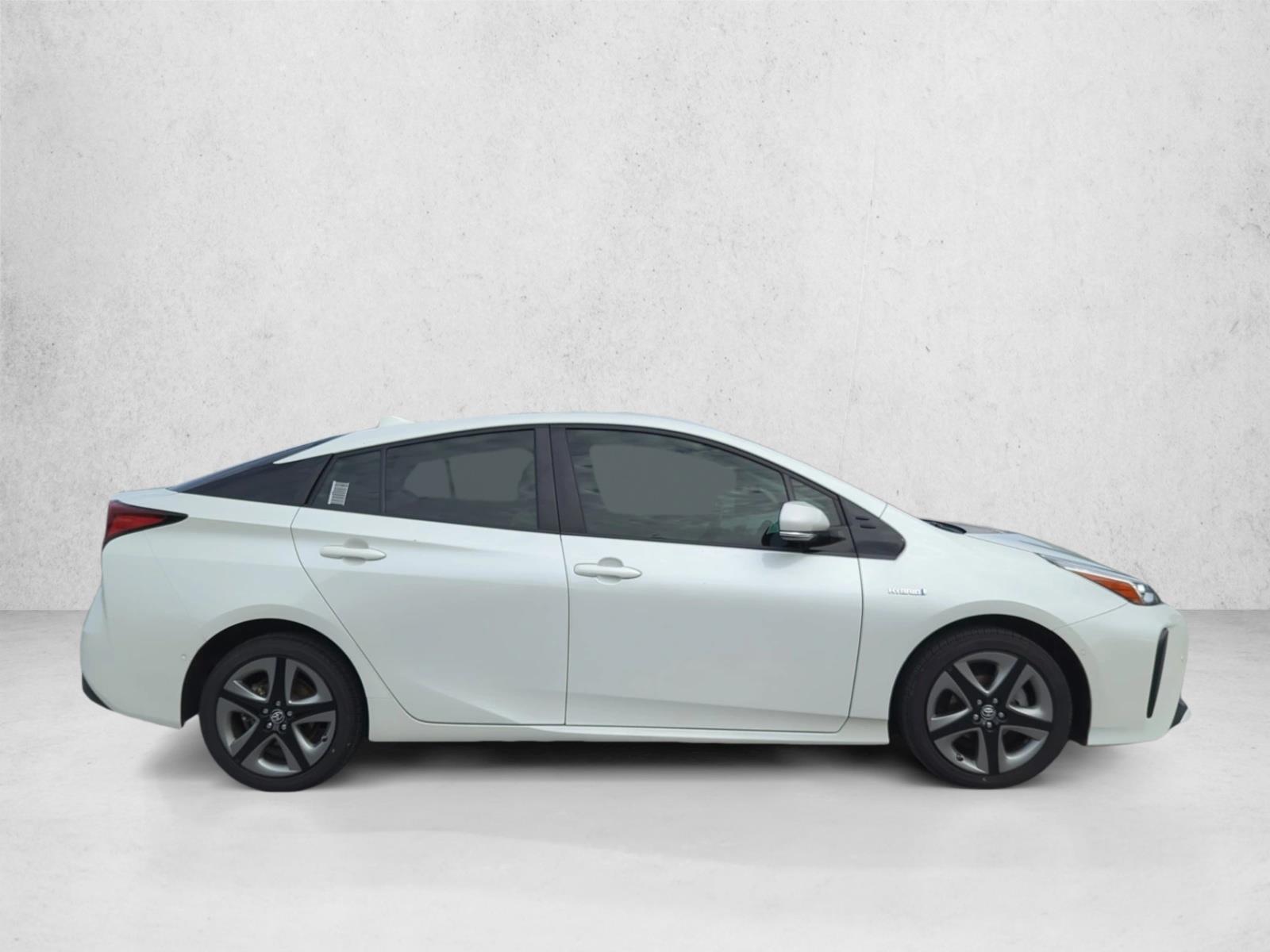 2019 Toyota Prius XLE photo 4