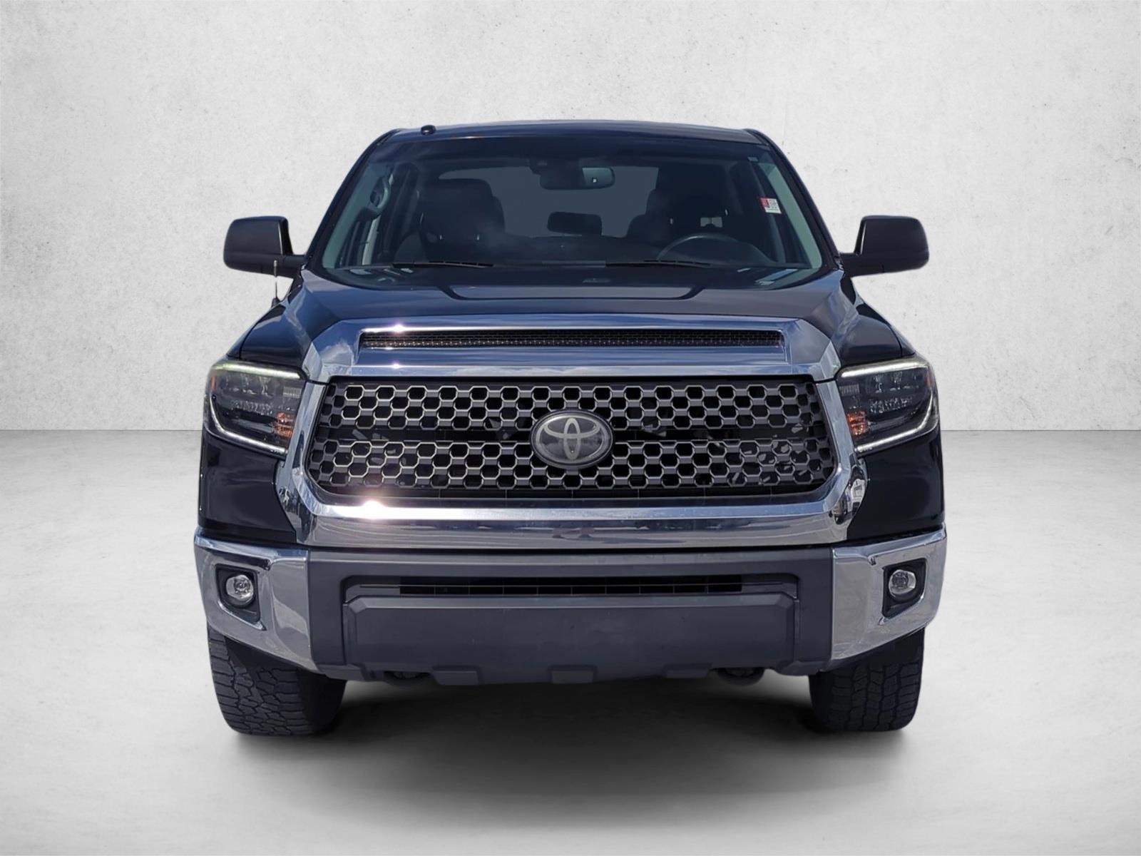 2019 Toyota Tundra SR5 CrewMax photo 2