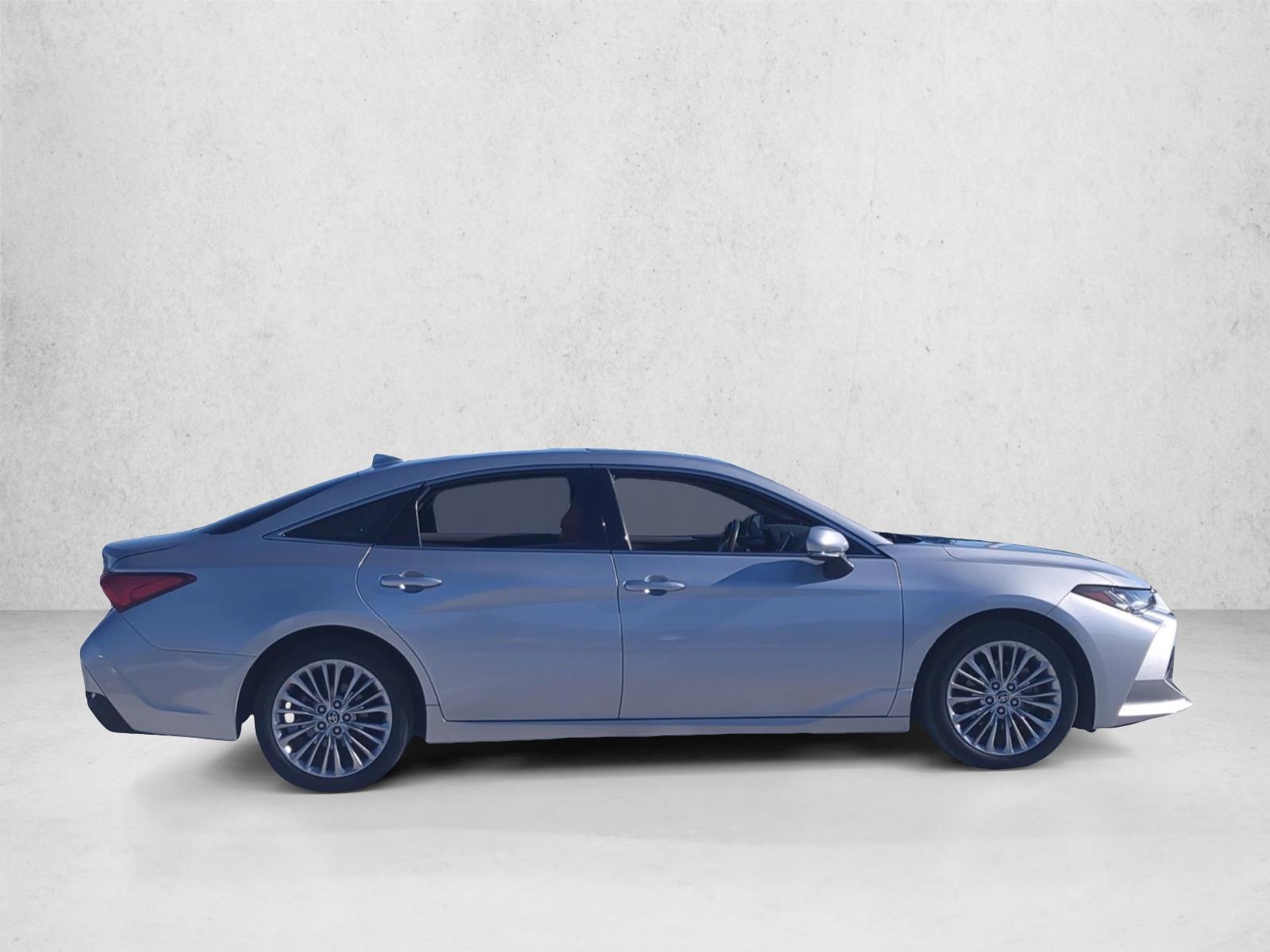 2022 Toyota Avalon Hybrid Limited photo 4