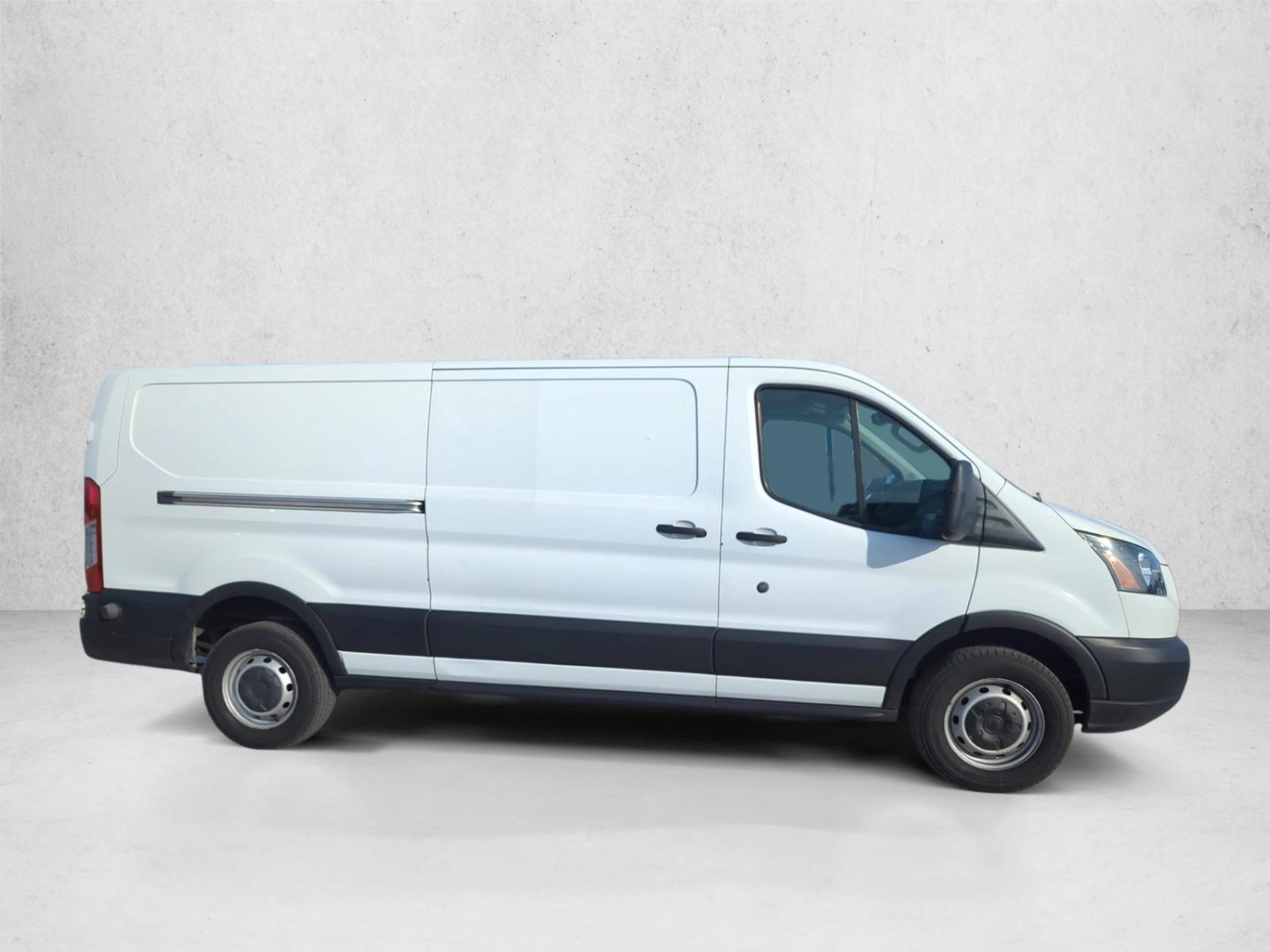 2019 Ford Transit Van photo 2