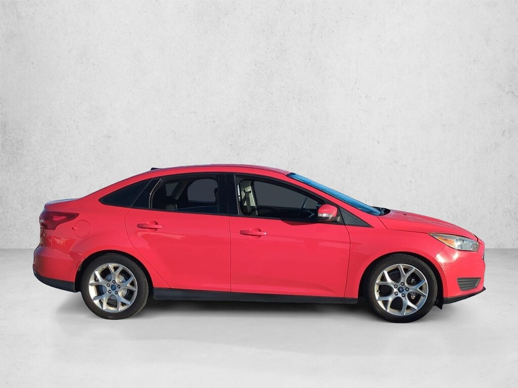 Used 2017 Ford Focus SE Sedan