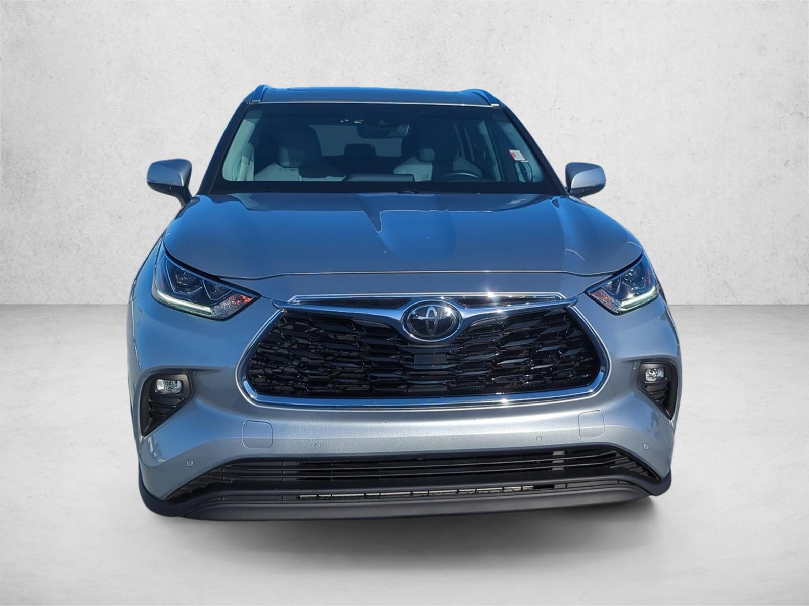 2021 Toyota Highlander Limited photo 2
