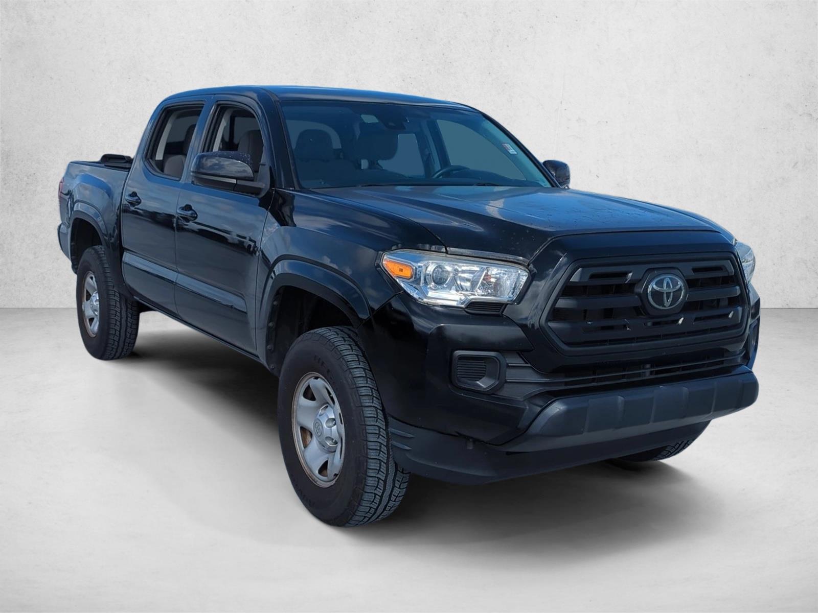 2019 Toyota Tacoma SR Double Cab photo 3