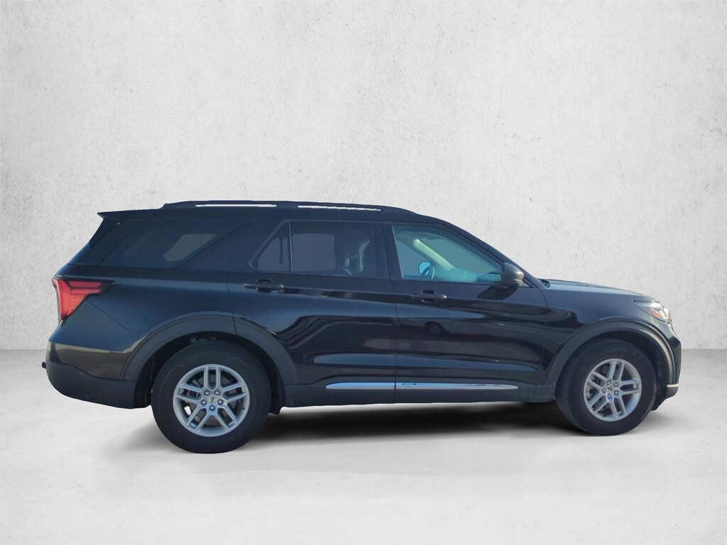 Used 2025 Ford Explorer Active SUV