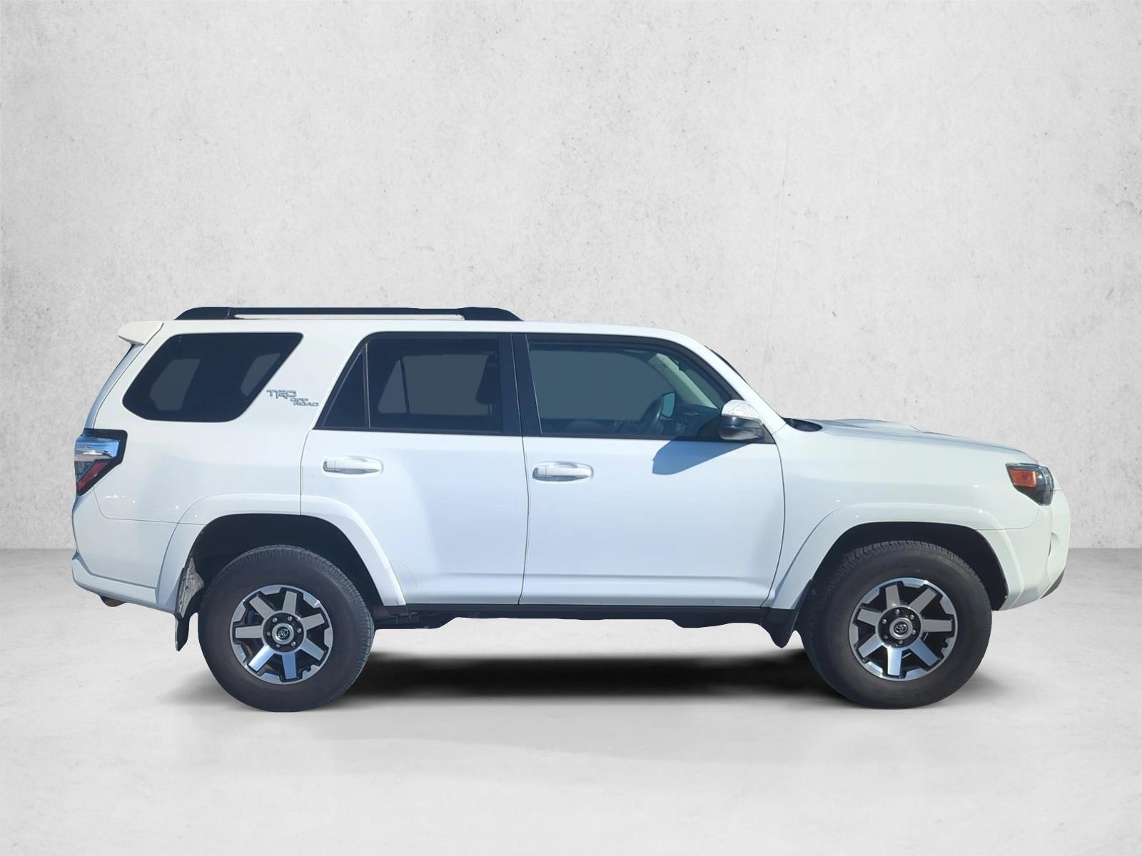 2022 Toyota 4Runner TRD 4WD photo 4