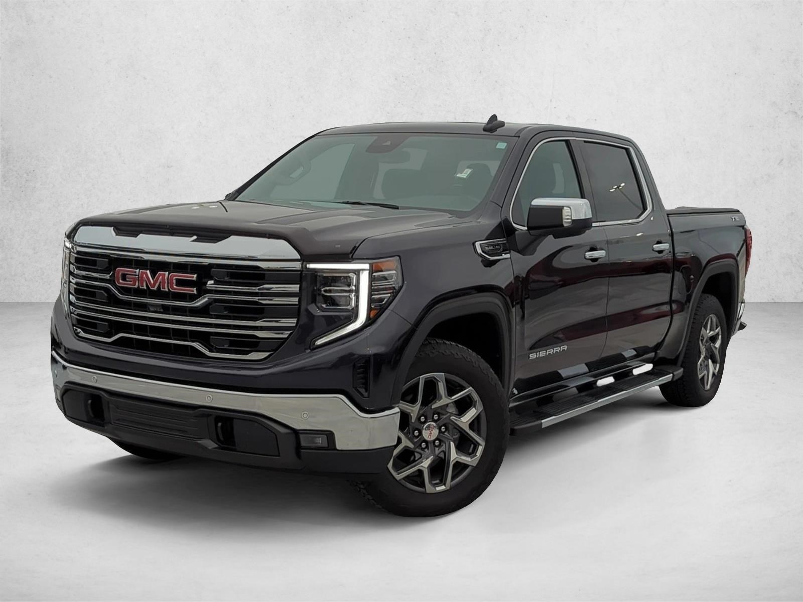 2024 GMC Sierra 1500 SLT's photo